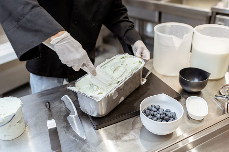 chef-making-ice-cream-2025-03-14-22-49-29-utc